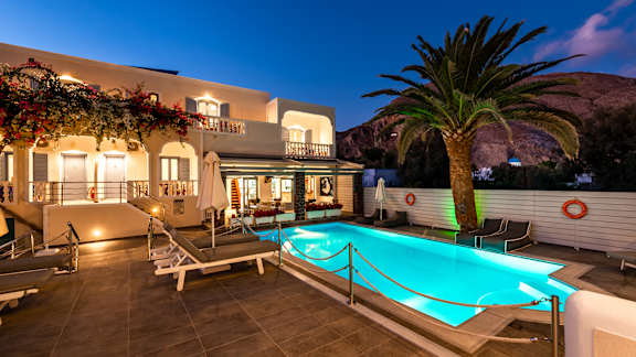 Stelios Place at Perissa Beach