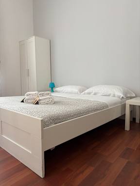 CASTELNUOVO ROOMS Politeama