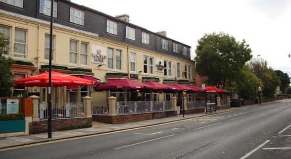 Whites Hotel Newcastle