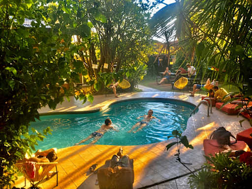 Costa Rica Backpackers