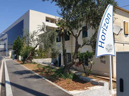 Accommodation Horizon