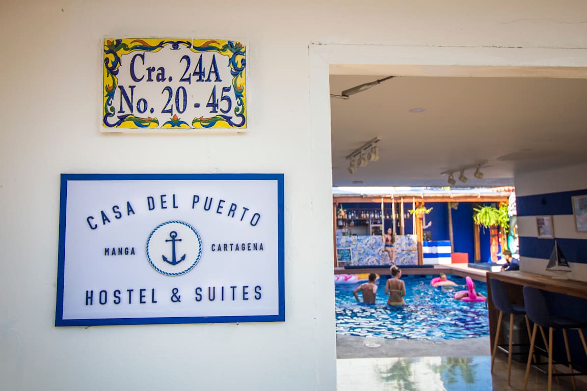 Casa del Puerto Hostel &amp; Suites