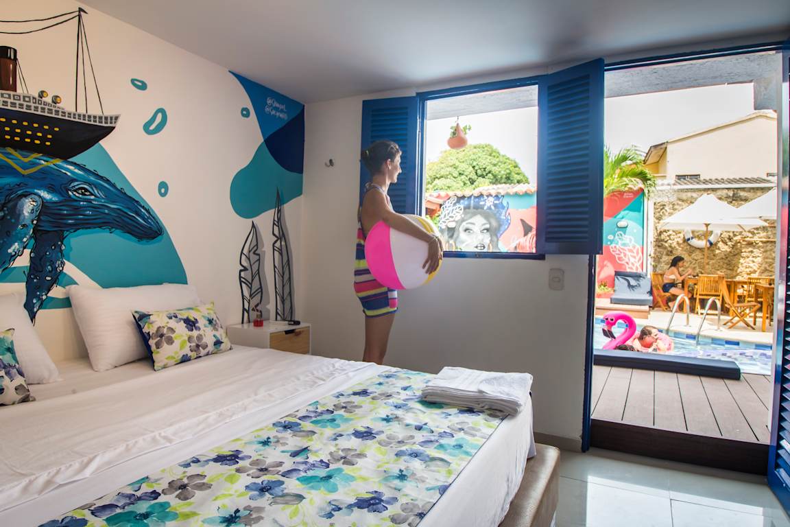 Casa del Puerto Hostel &amp; Suites