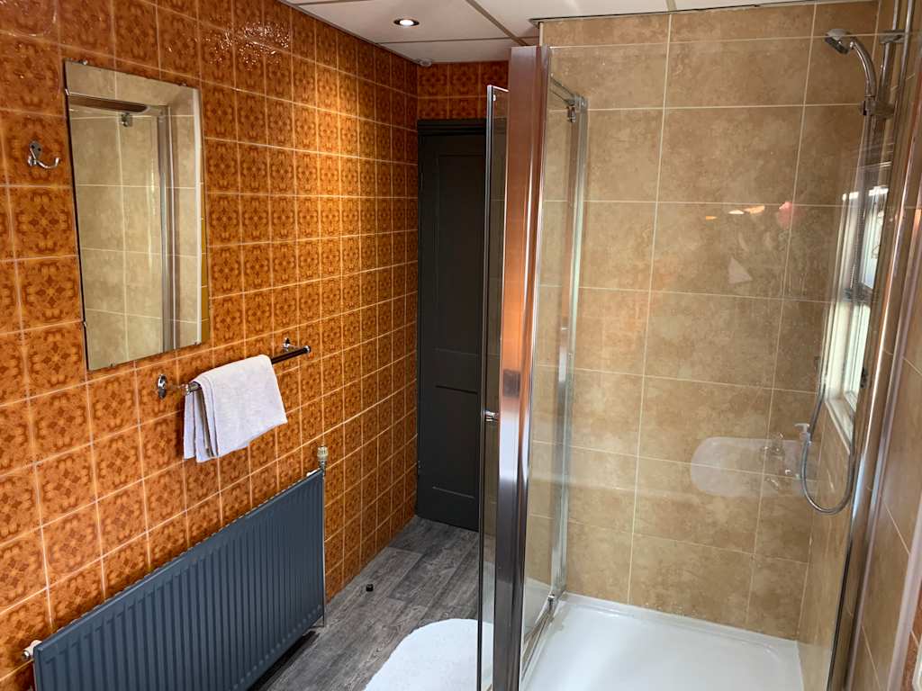 YALLY Hotel