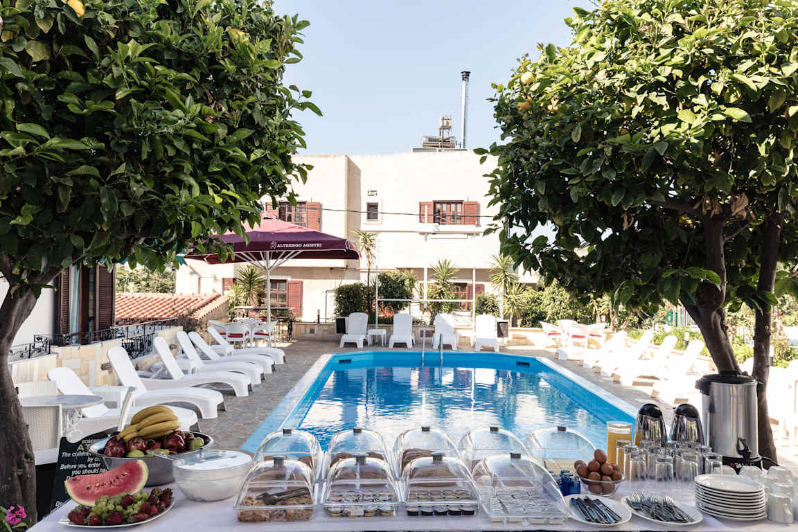 Hotel Yianna