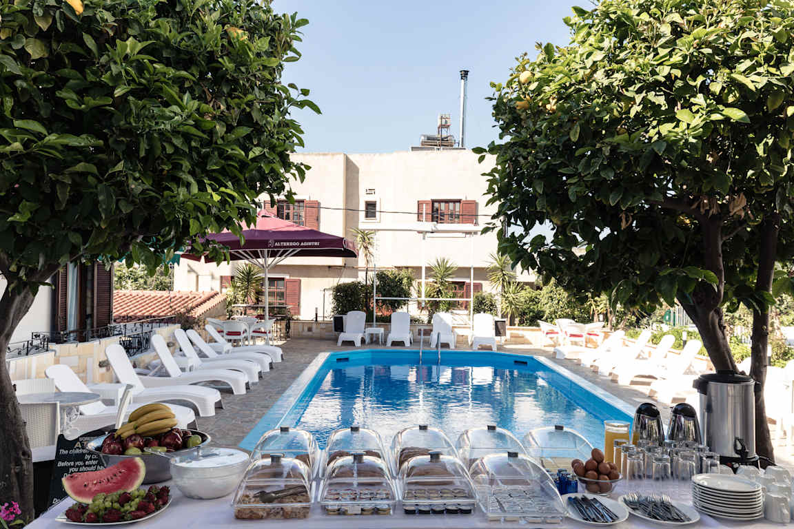 Hotel Yianna