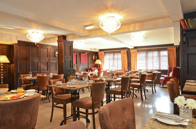 Celtic Lodge Guesthouse – Restaurant &amp; Bar