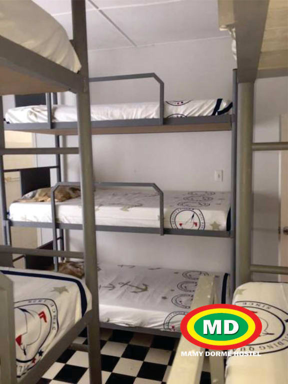 Mamy Dorme Hostel