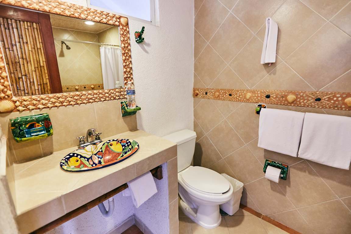 Hotel Suites Ixtapa Plaza y centro comercial