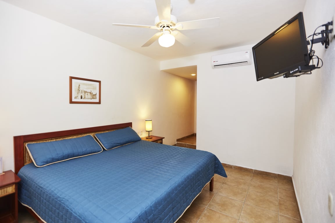 Hotel Suites Ixtapa Plaza y centro comercial