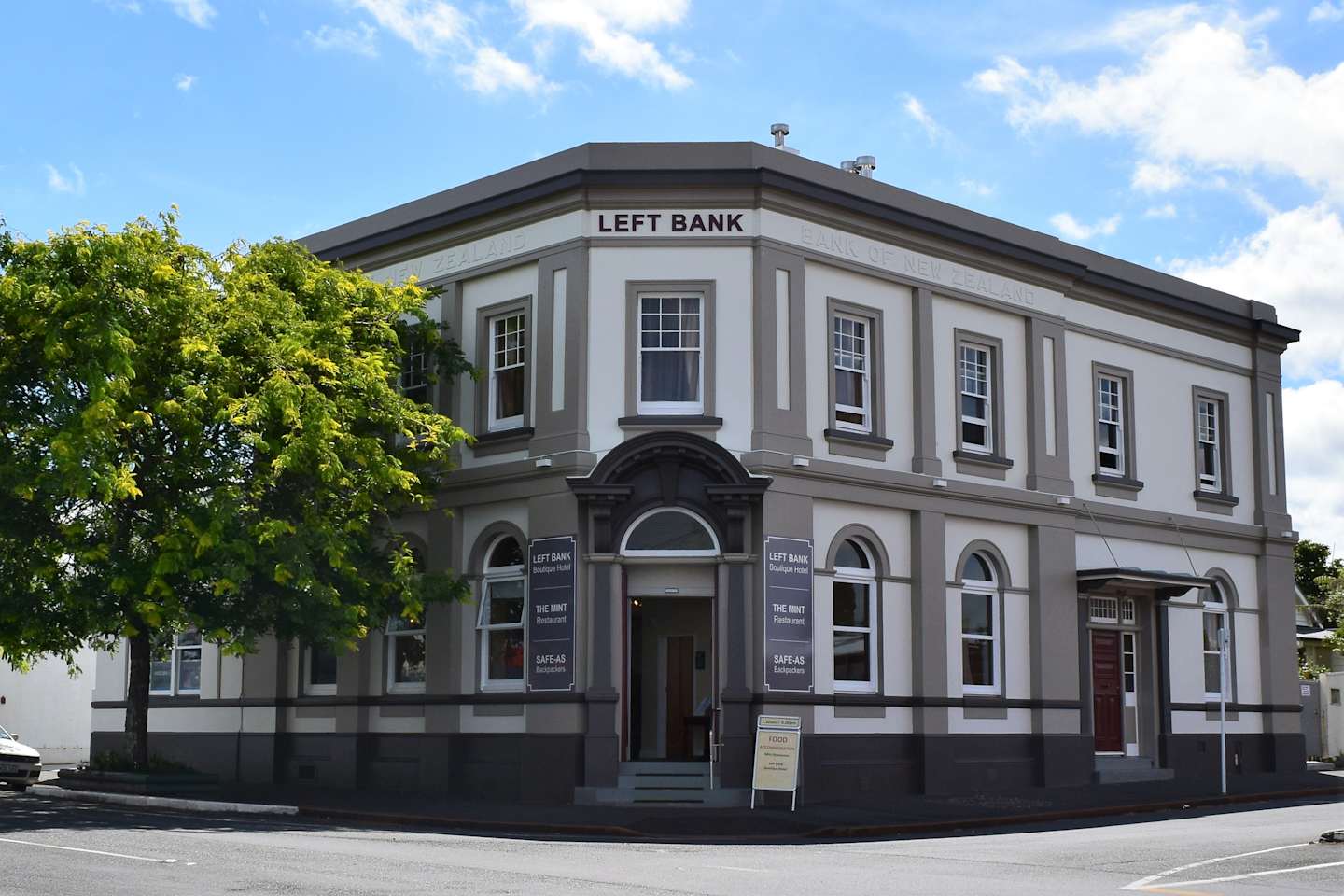 Left Bank 1