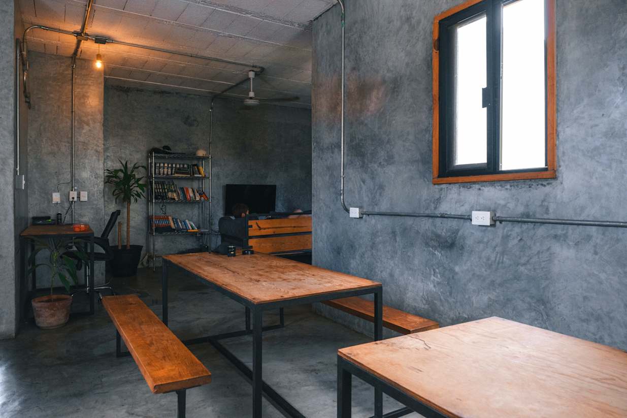 Lum Tulum hostel dining area
