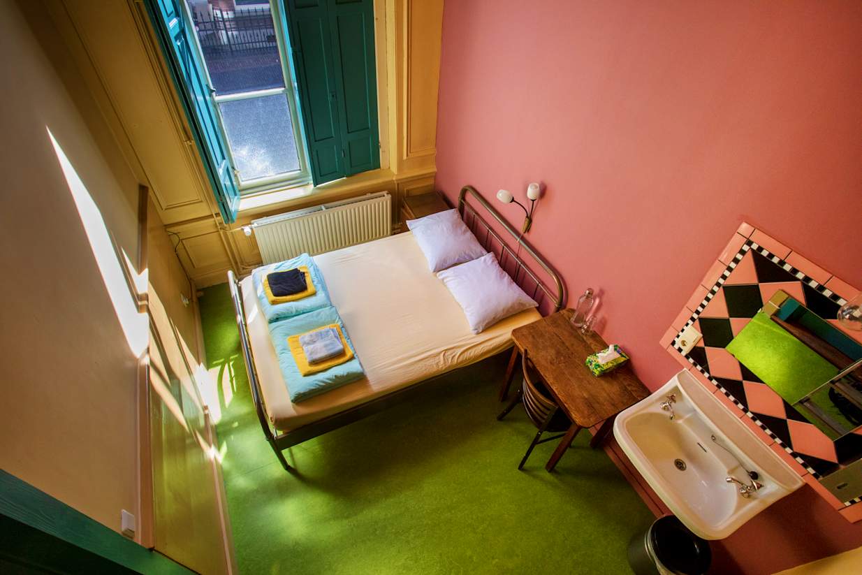 Así era exactamente nuestra habitación doble con baño privado en el Hostel Strowis, donde nos alojamos en Utrecht [(c)Foto: Hostelworld]