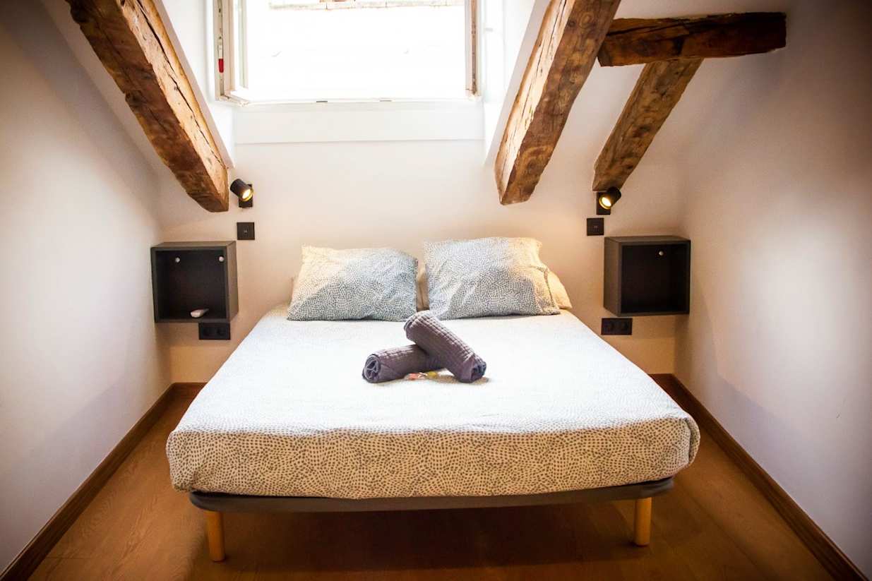 Habitación privada con baño compartido en el Onefam Sungate [Foto: Hostelworld]