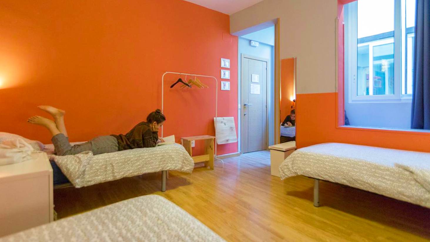 Habitación compartida en el Onefam Sungate [Foto: Hostelworld]