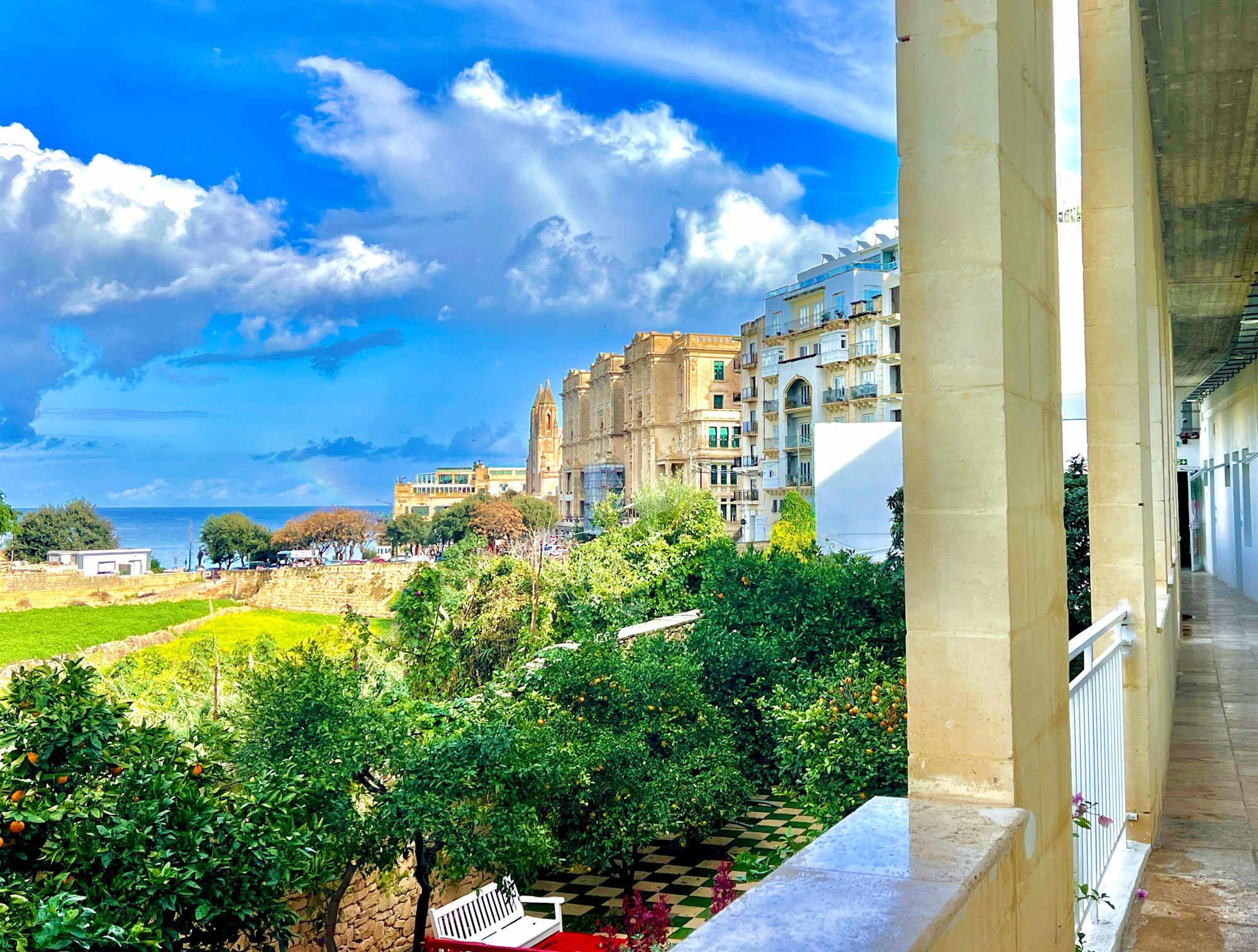 -20% 9.3 Follow the Sun Boutique Hostel St. Julians, Malta