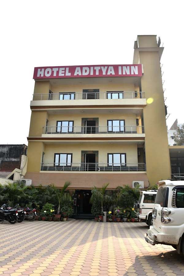 Hotel Aditya Inn - Varanasi