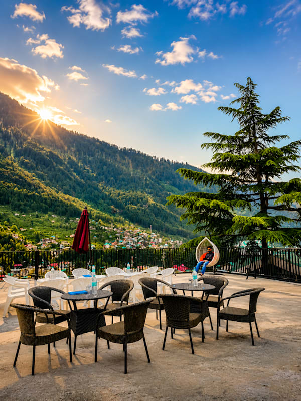 Hotel Meadows - Manali