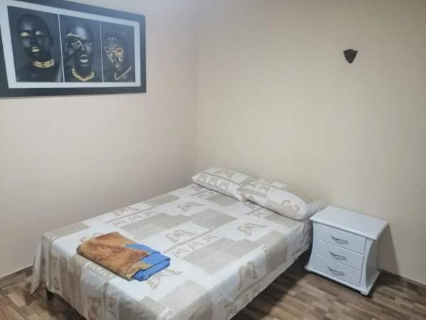 Hostal Avanza - 산티아고데칼리