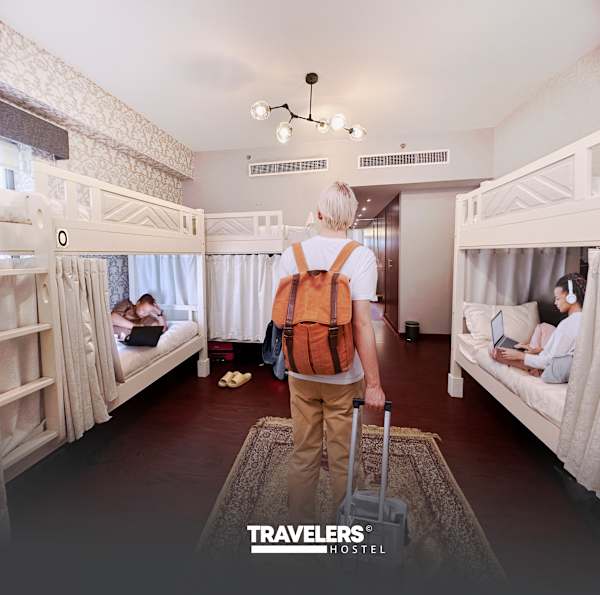 Travelers Dubai Marina Hostel - Dubai