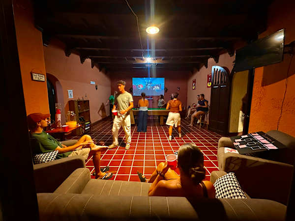 Ricks Hostel Santa Ana - Santa Ana