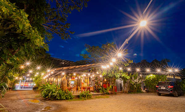 100% Cafe Moto Hostel - Puerto Princesa