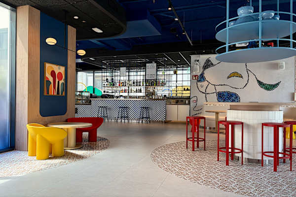 Meininger Hotel Barcelona Fira Gran Via - 바르셀로나