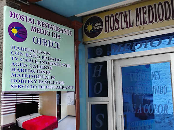 Hostal Medio Dia Matriz - Quito