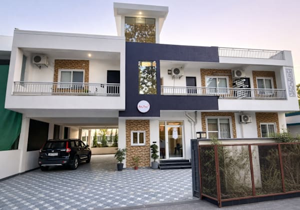 Live Free Hostel Dehradun - Dehradun