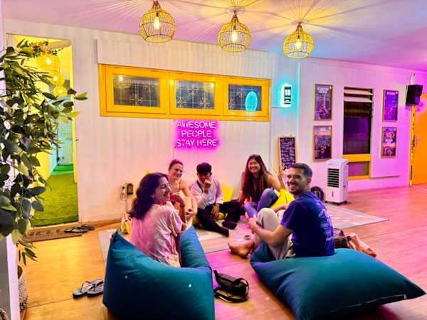 Casa De Vie Hostel - Malang