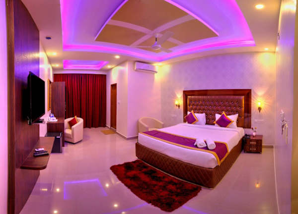 Hotel The Prince Royal - Bangalore