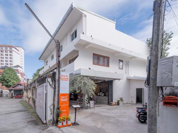 Nap & Nomad Hostel Tha Phae Gate - Chiang Mai