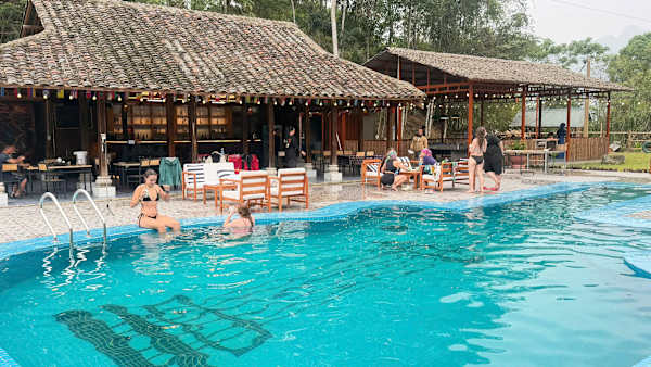 Loop Tribe Social Hostel - Ha Giang