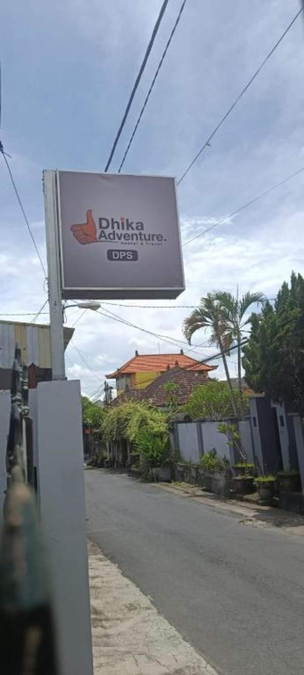 Dhika Hostel - デンパサル