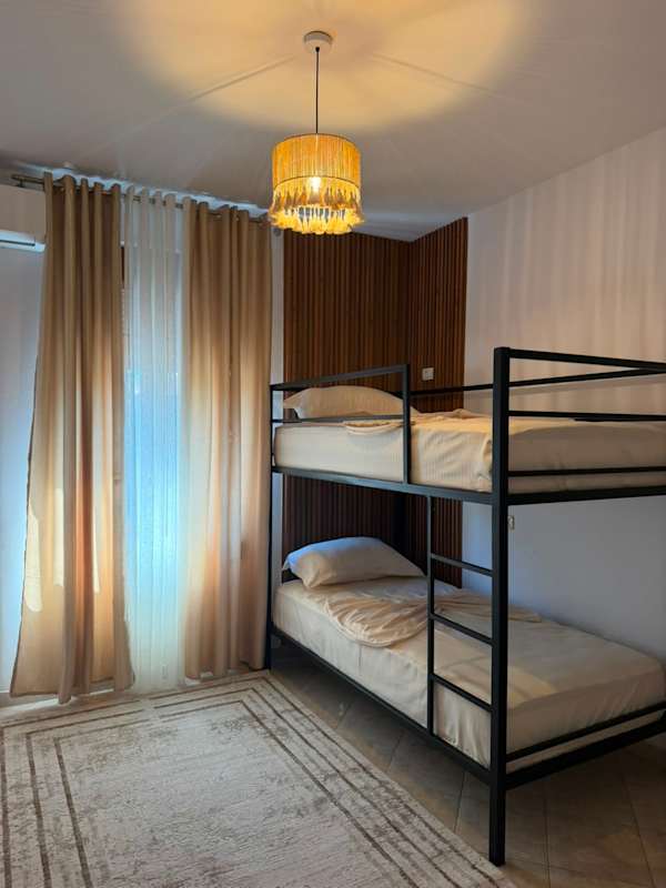 Nook Tirana Hostel - Tirana