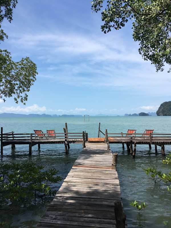 The Bananas - Off The Beaten Track Hostel - Krabi