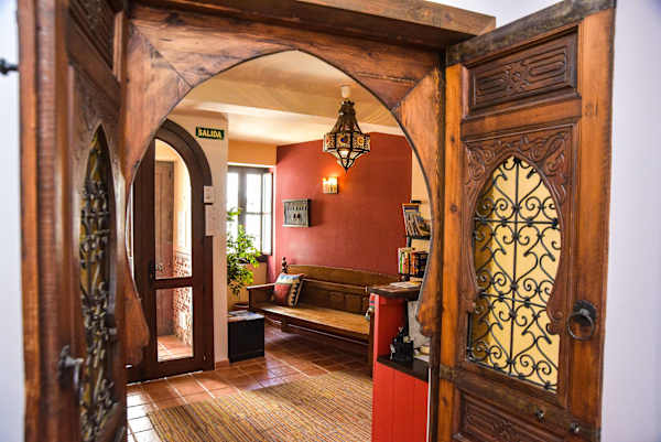 Ronda Hostales al mejor Precio | cozycozy