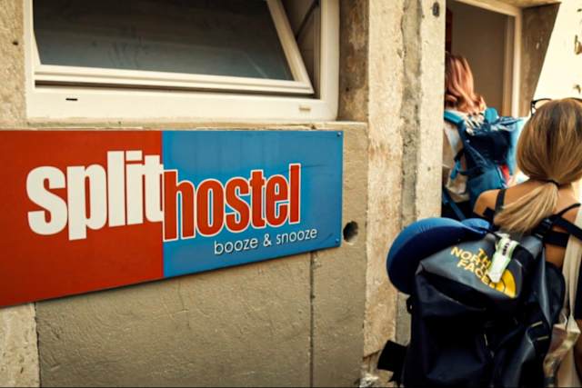 Booze & Snooze Social Hostel, Split