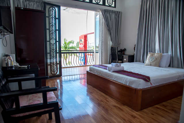 New Season Riverside Hotel, Phnom Penh