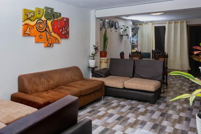 Transfer VIP Hostel, Lima