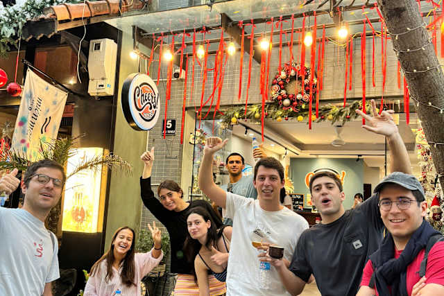 Cheers Hostel & Tours, Hanoi