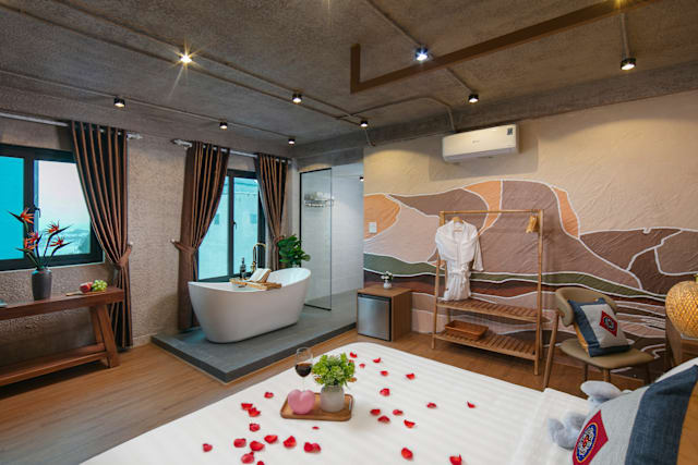 Wanderlust Station Hostel, Hanoi