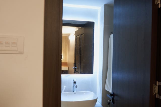 Shiny Stay Hanoi, Hanoi