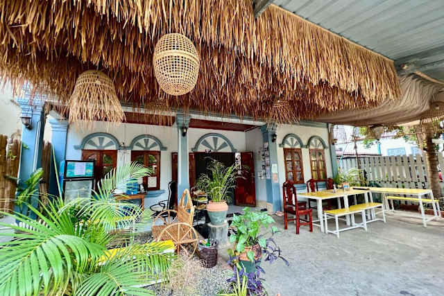 La Casa Nostra, Luang Prabang
