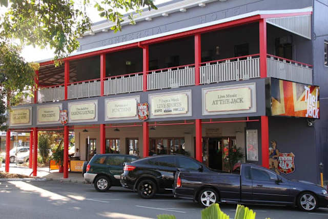 The Jack Backpackers, Cairns