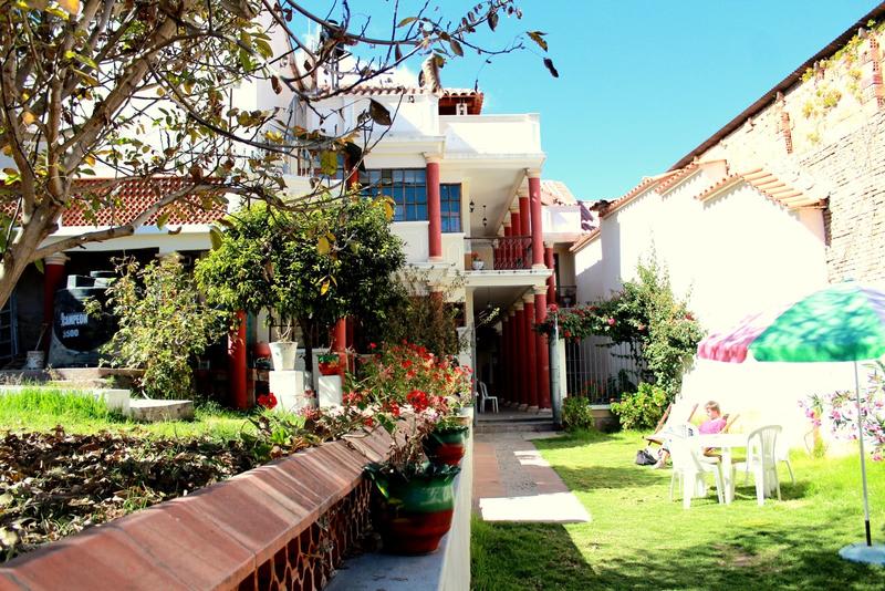 Villa Oropeza Hostel
