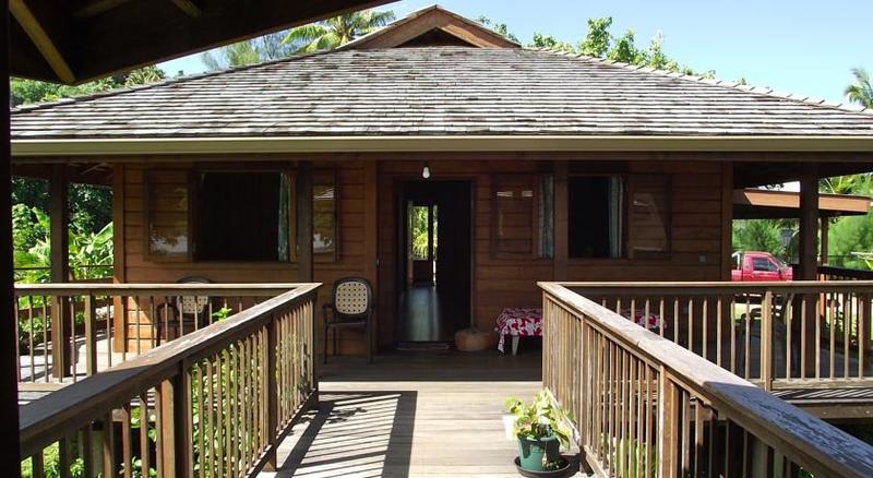 Moorea Surf Inn