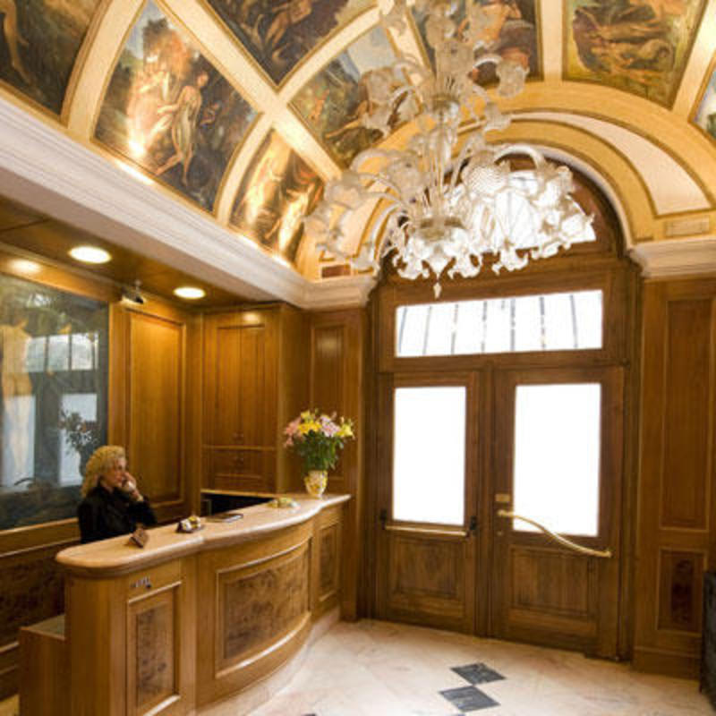 Hotel Joli