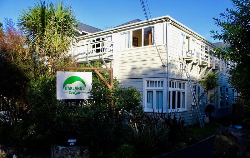 Oaklands Lodge