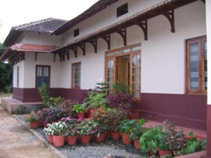 Hiliya Resort Home Stay